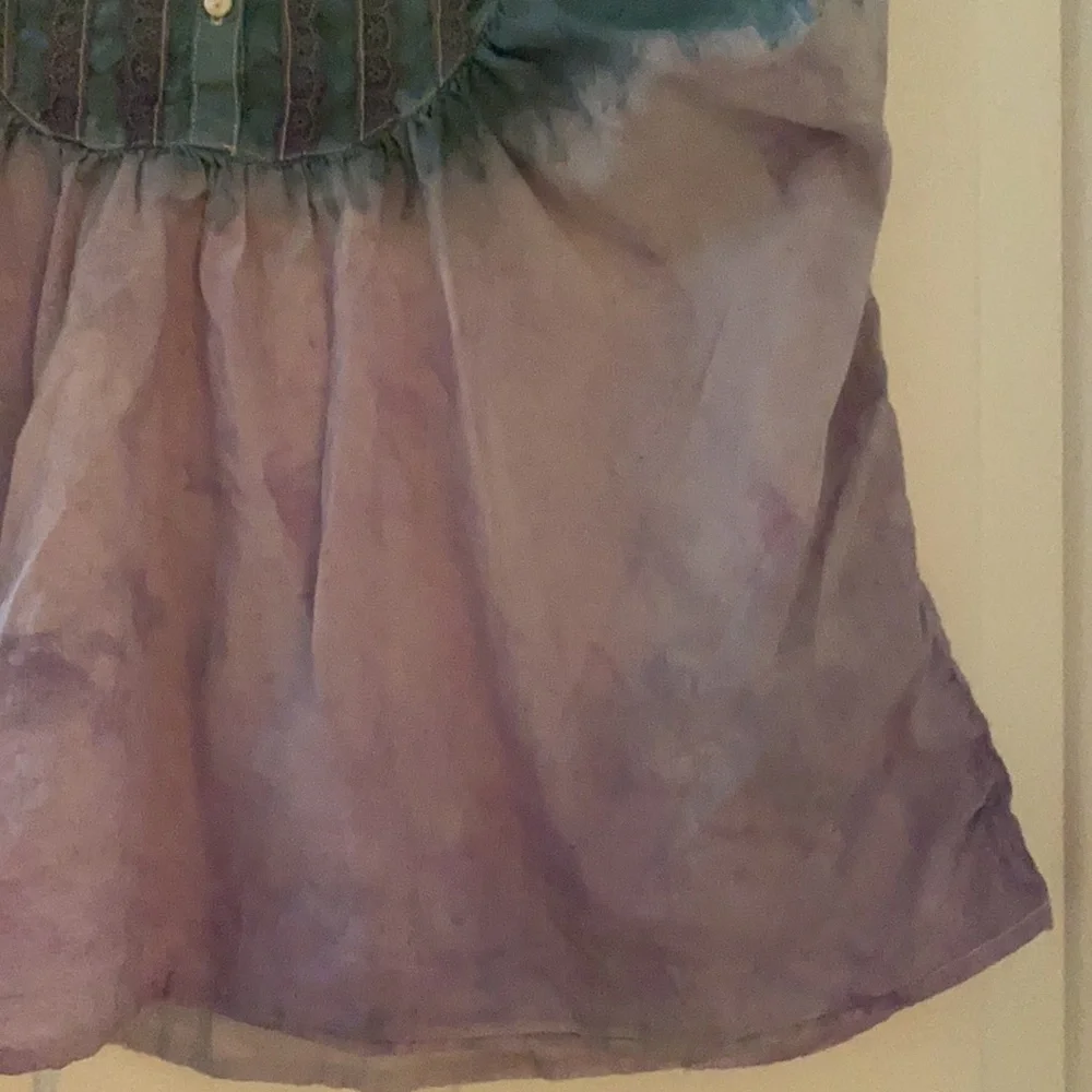 😊FREE😊W/ $20 Purchase - ANA boho blouse w/tiny ruffles, lace & stretchy - Picture 4 of 9